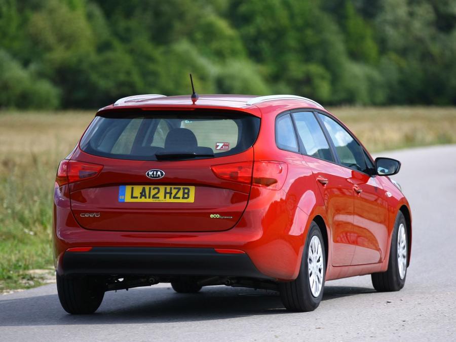  Kia cee&rsquo;d Station Wagon 2012 года  (UK) (фото 18 из 31)